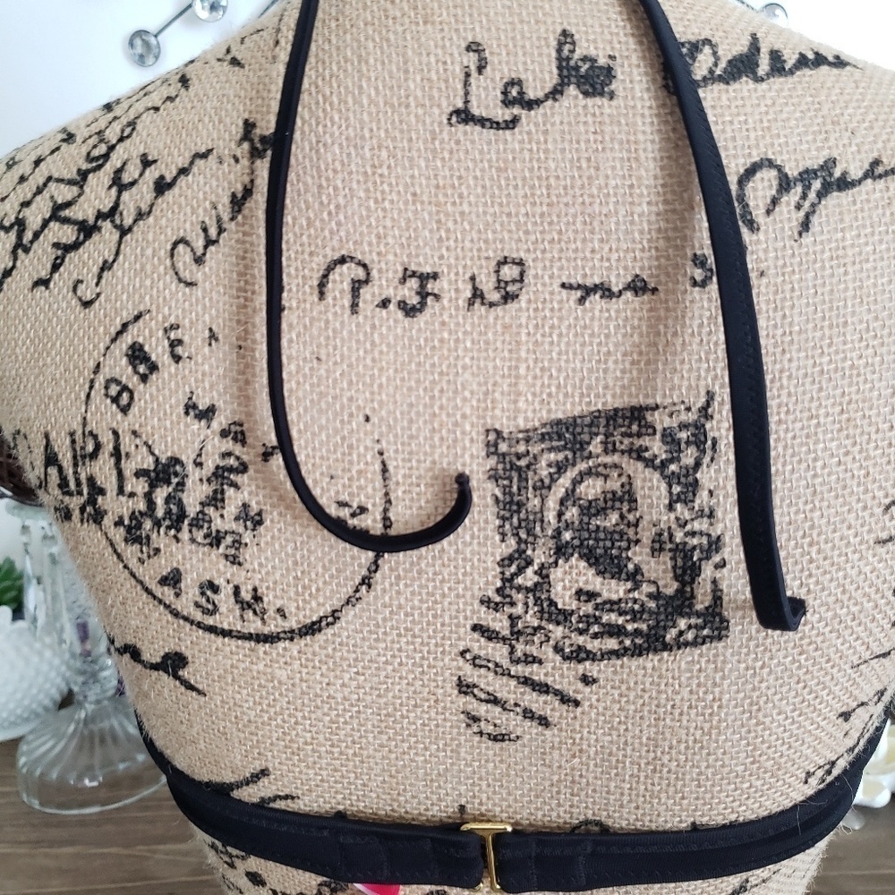 Victoria's Secret bikini size small - Picture 3 of 7